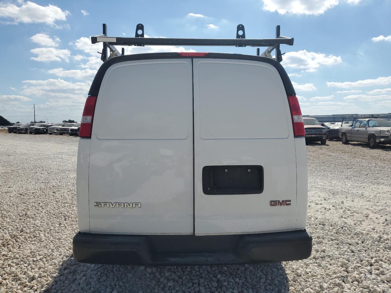 2022 GMC Savana