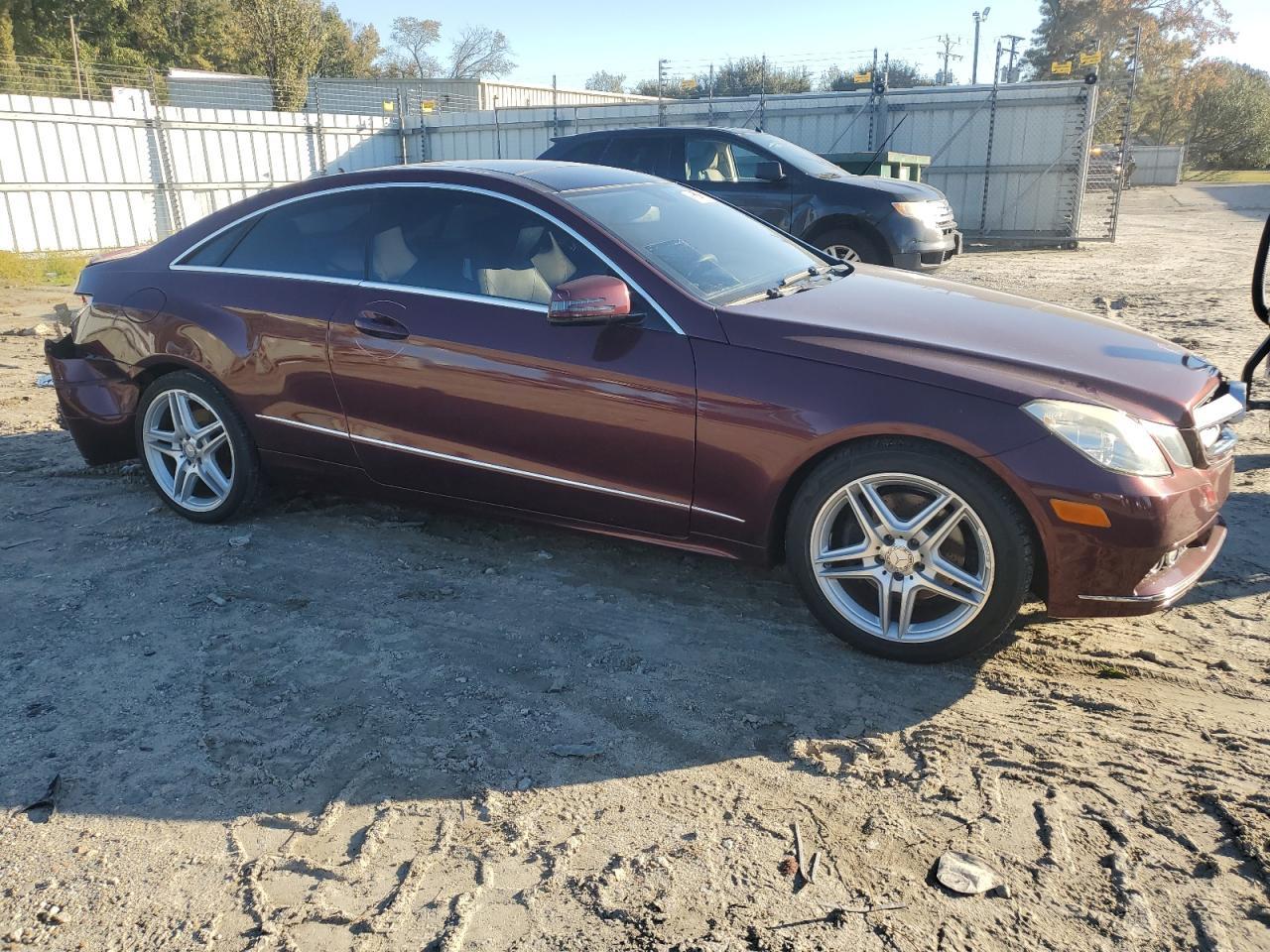 2011 MERCEDES-BENZ E-Class