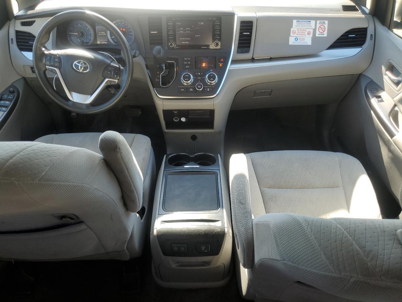 2018 TOYOTA SIENNA