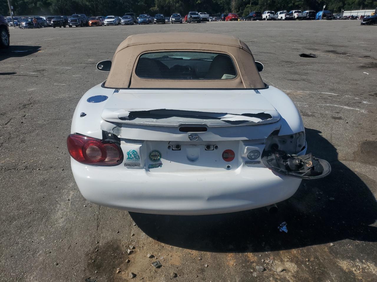 2004 MAZDA MX-5 Miata