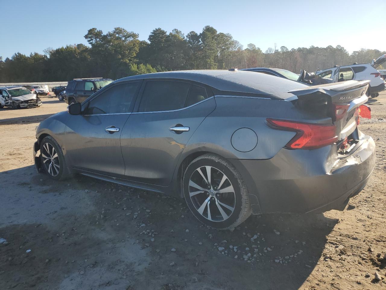 2016 NISSAN Maxima