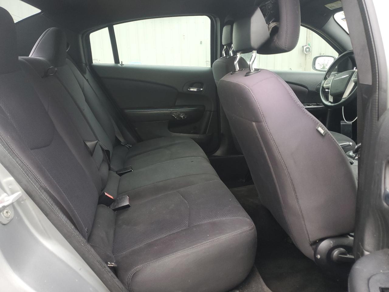 2013 CHRYSLER 200