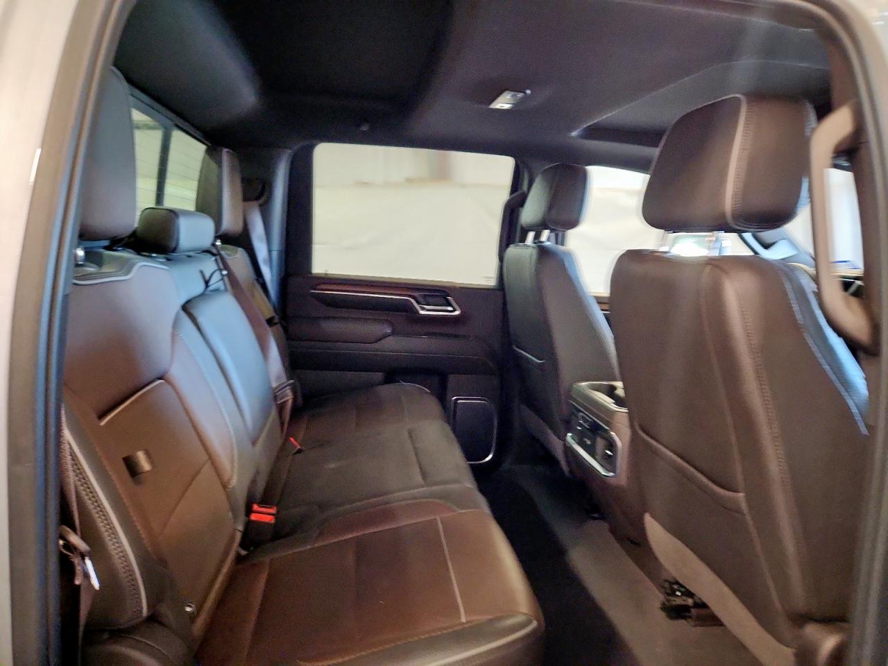 2024 GMC Sierra