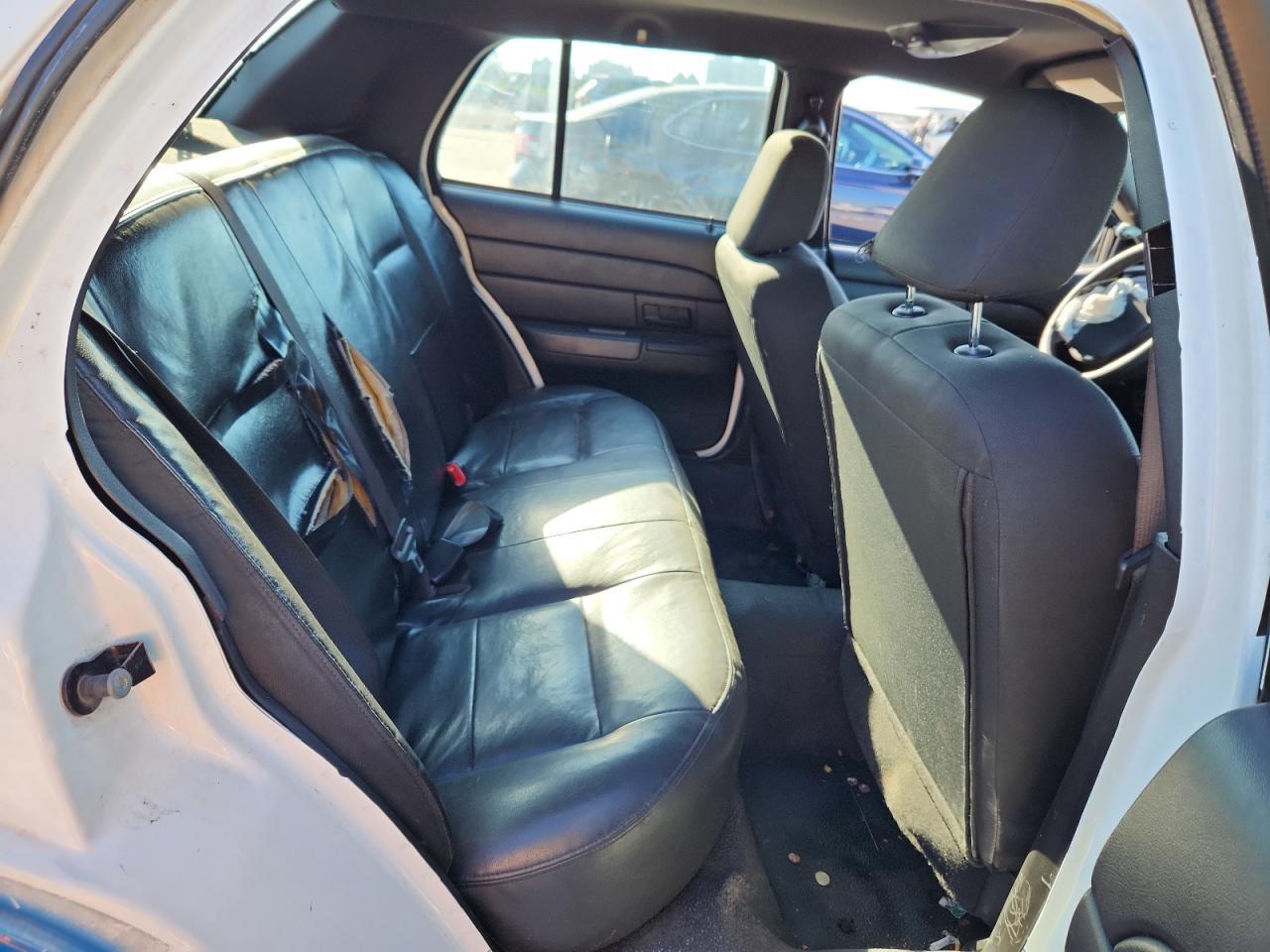 2011 FORD Crown Victoria