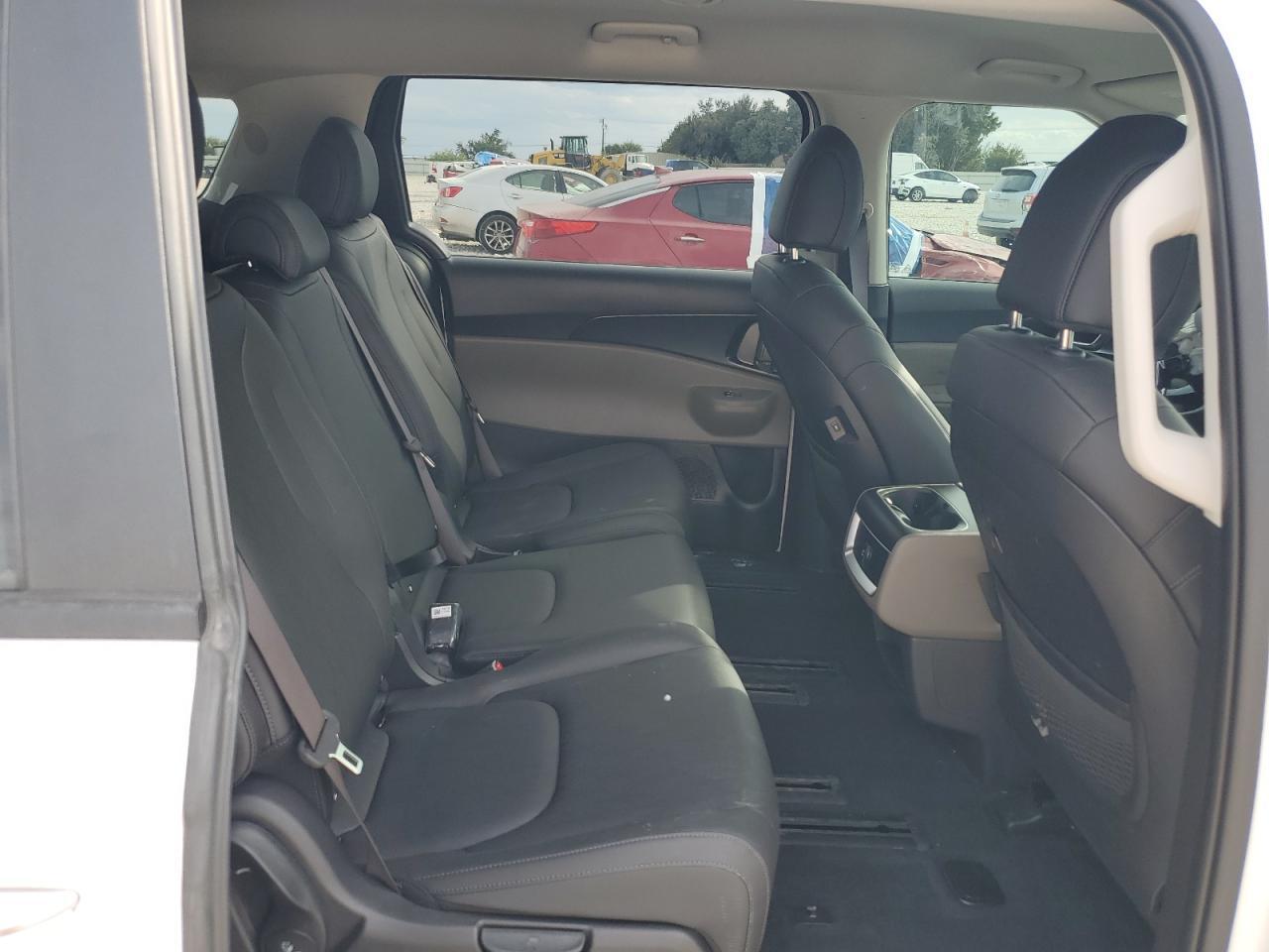 2025 KIA Carnival