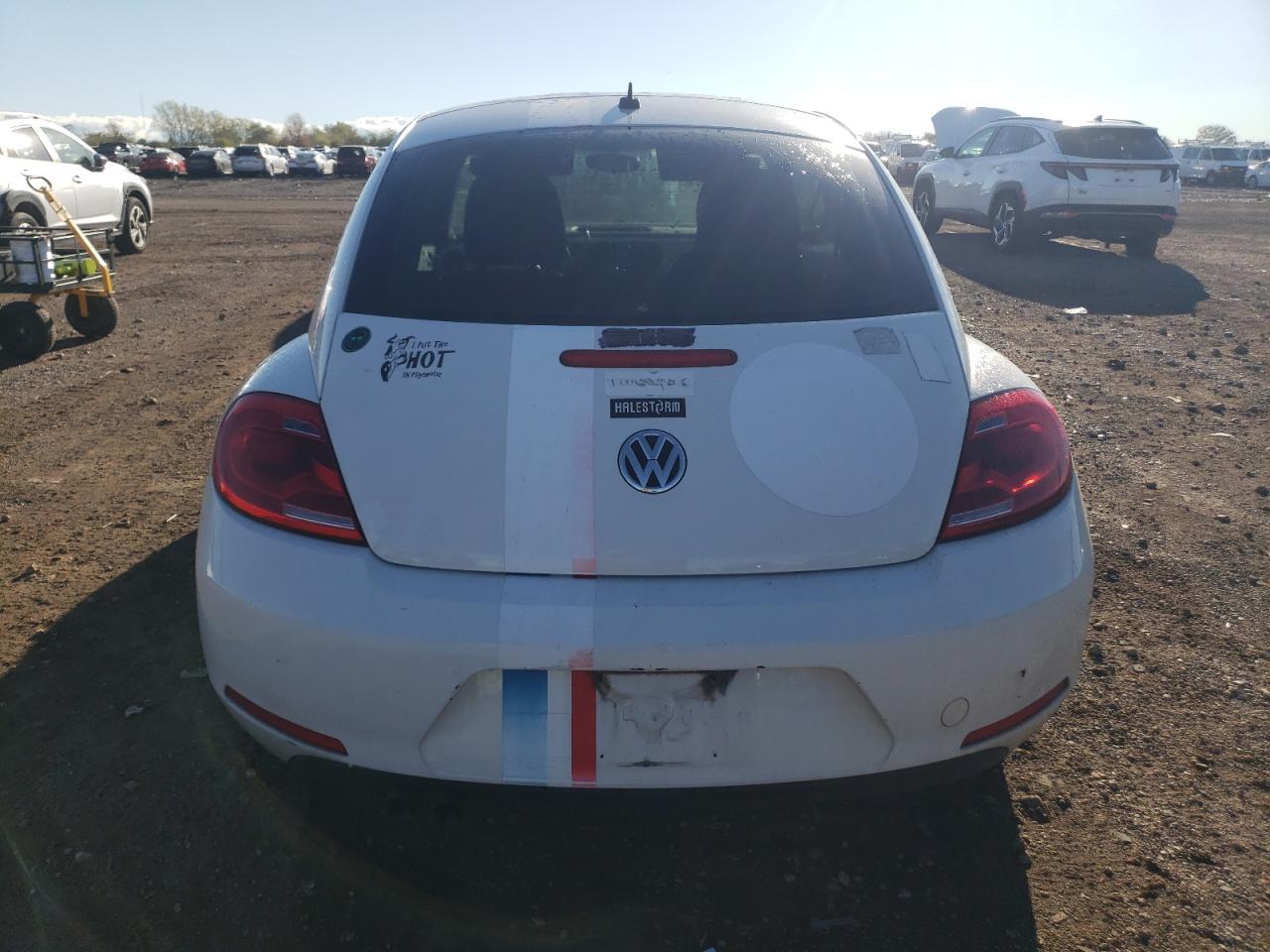 2013 VOLKSWAGEN Beetle