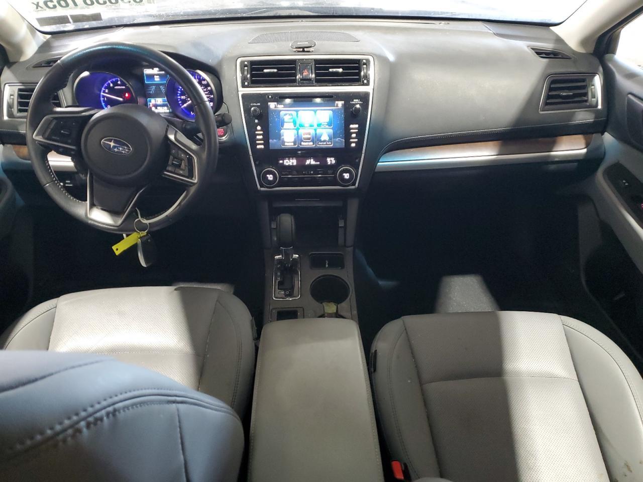 2018 SUBARU Outback