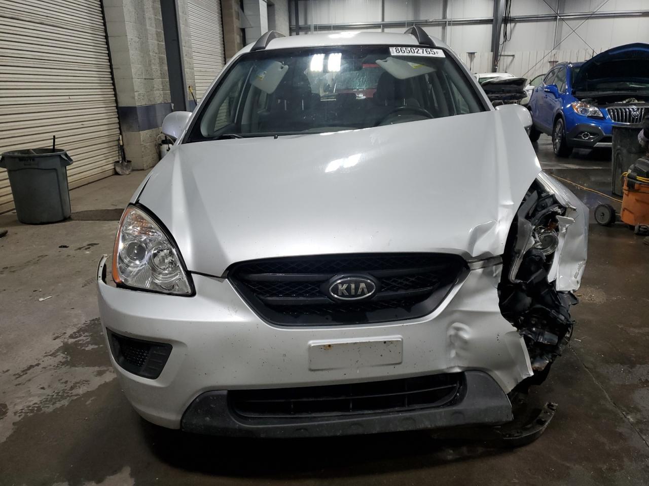 2008 KIA RONDO