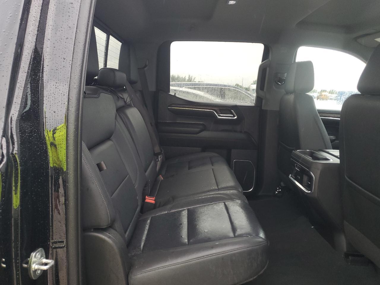 2023 GMC Sierra