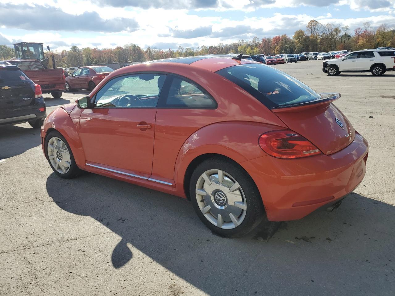2016 VOLKSWAGEN Beetle