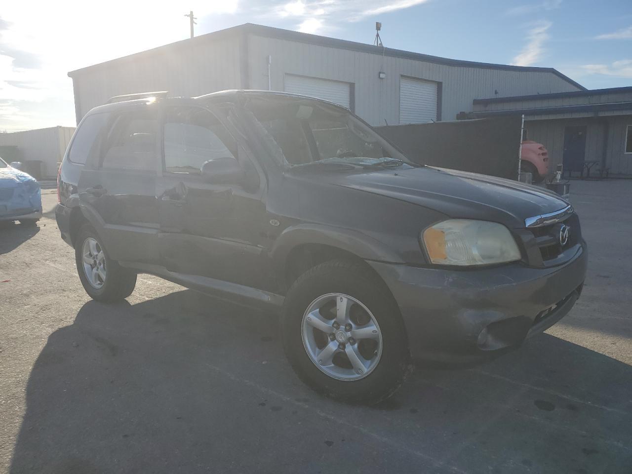 2005 MAZDA Tribute