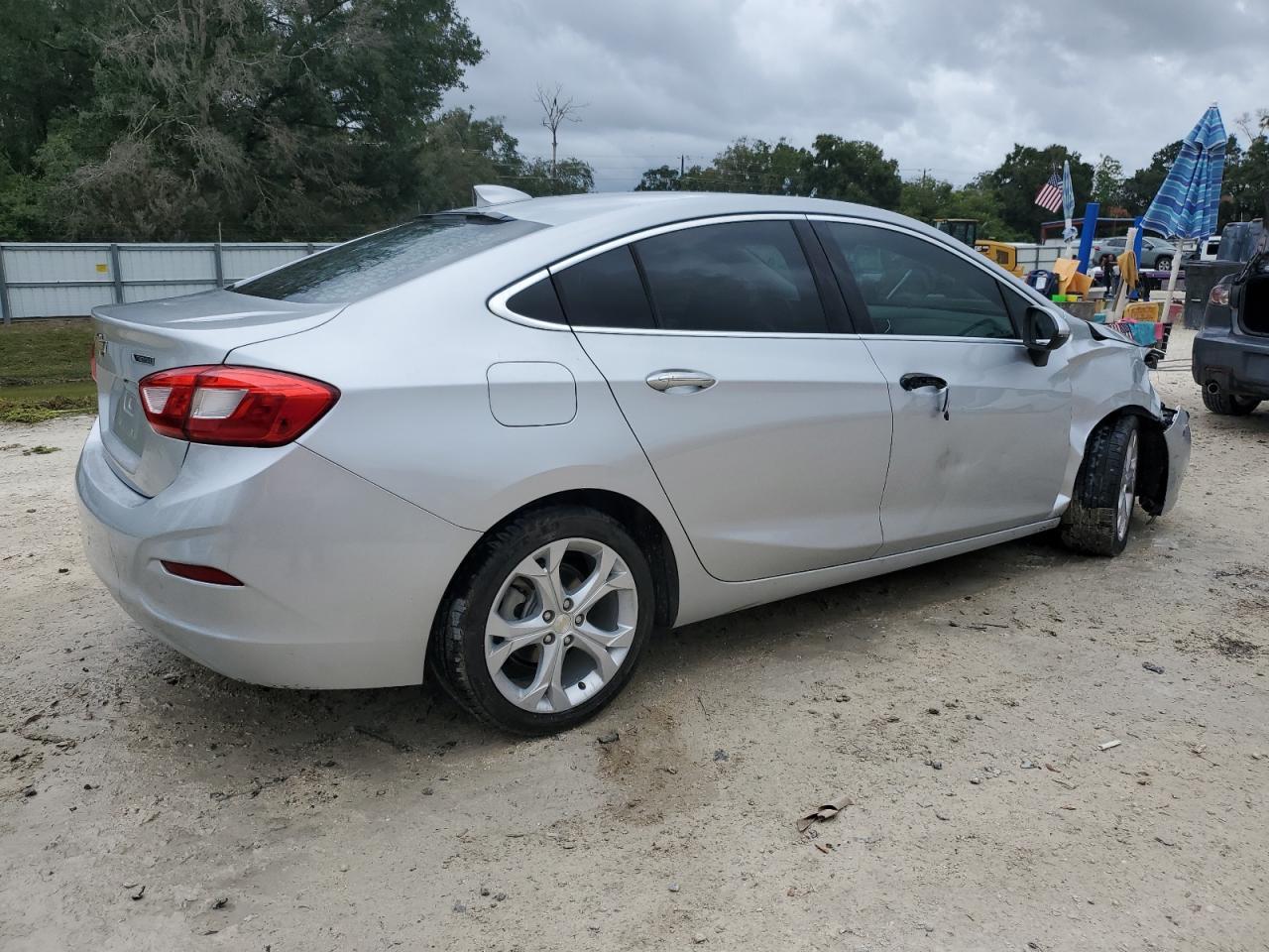 2017 CHEVROLET CRUZE