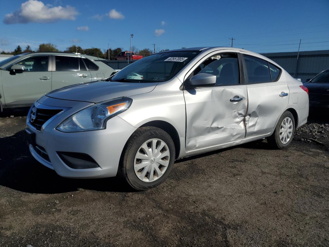 2017 NISSAN VERSA
