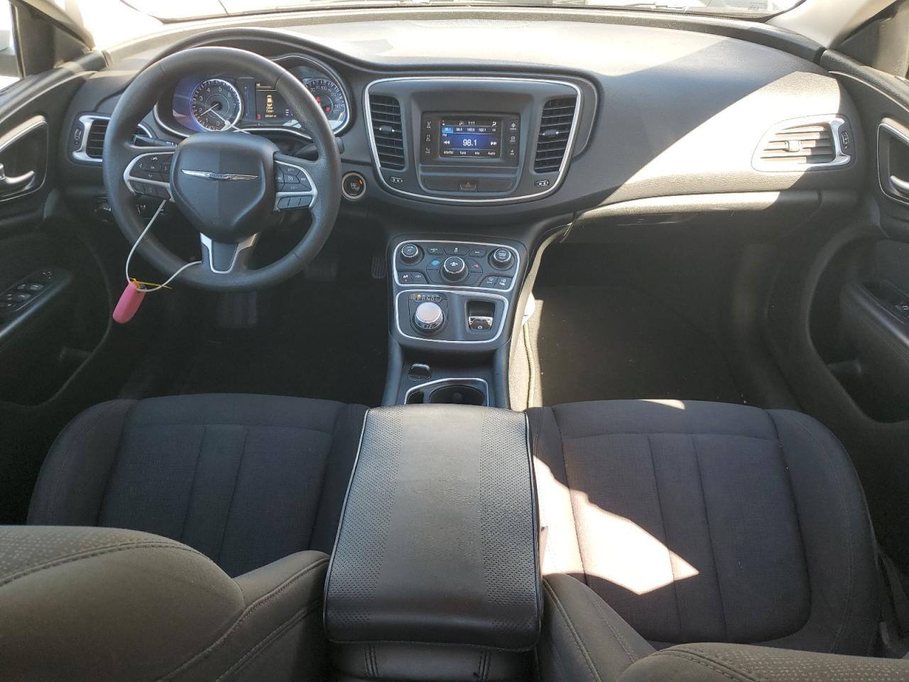 2016 CHRYSLER 200