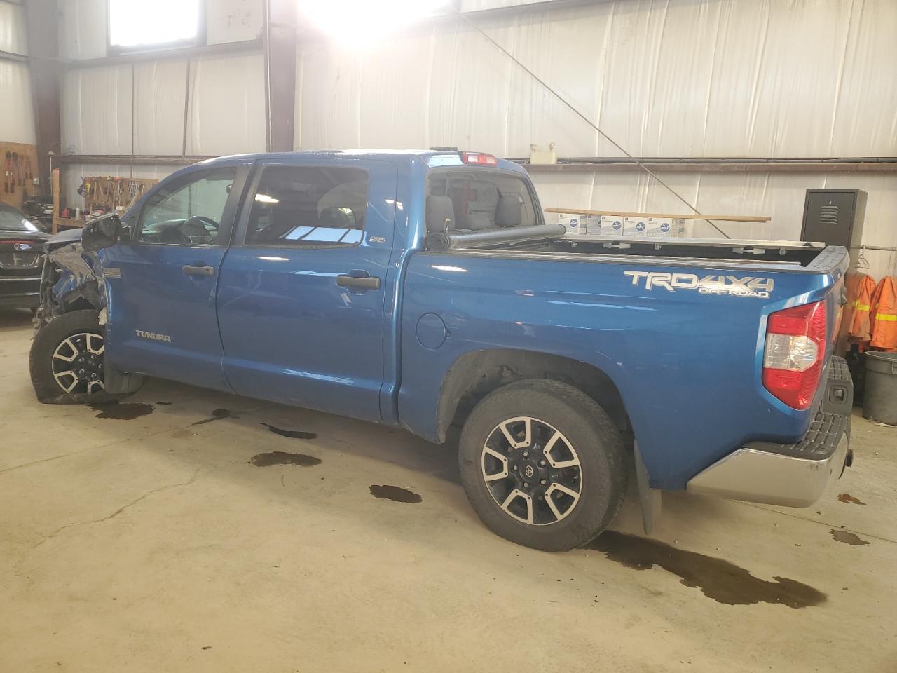 2016 TOYOTA TUNDRA