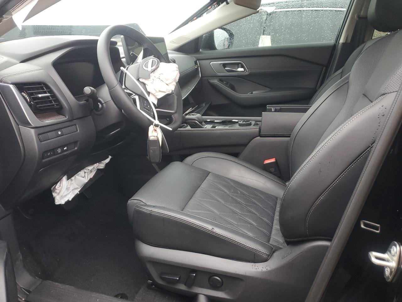 2025 NISSAN ROGUE