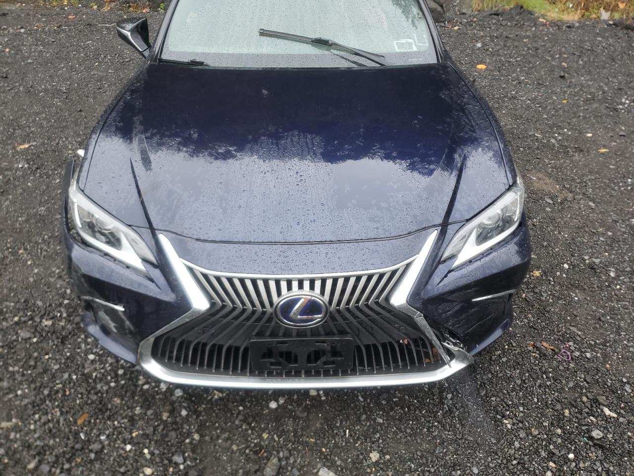 2021 LEXUS Es