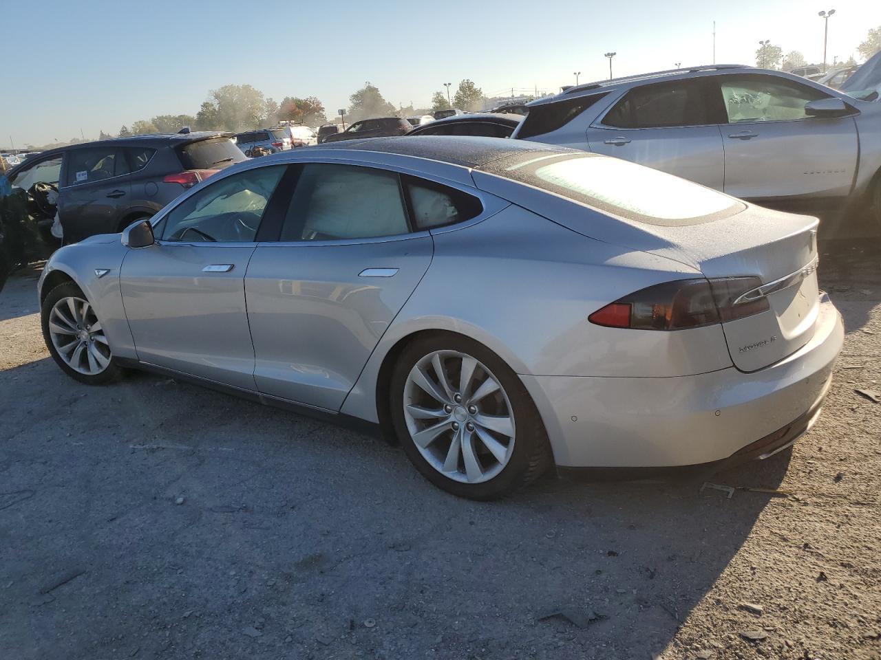 2015 TESLA MODEL S