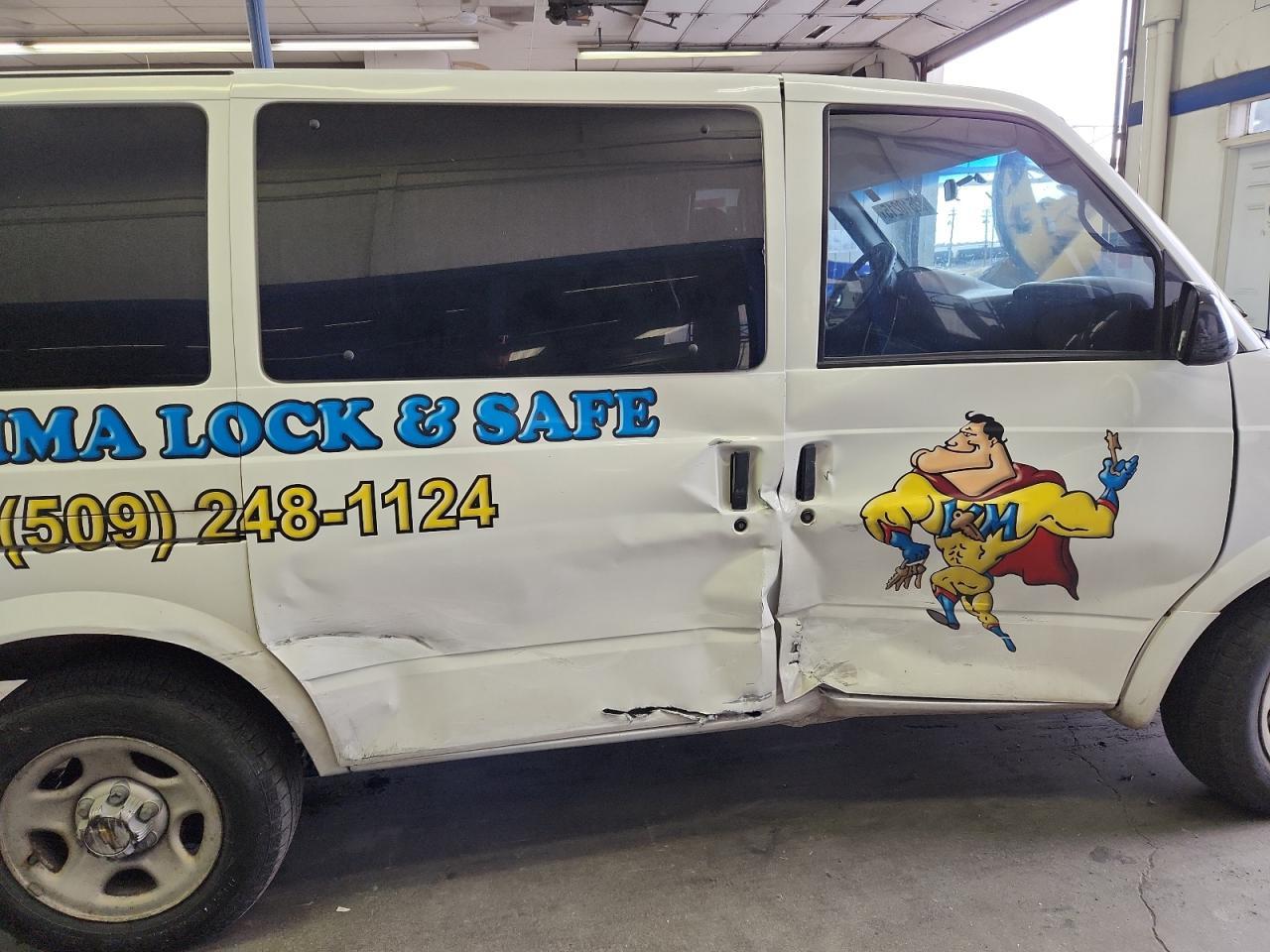 2004 CHEVROLET Astro