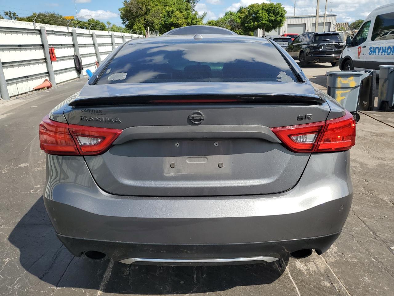 2017 NISSAN Maxima