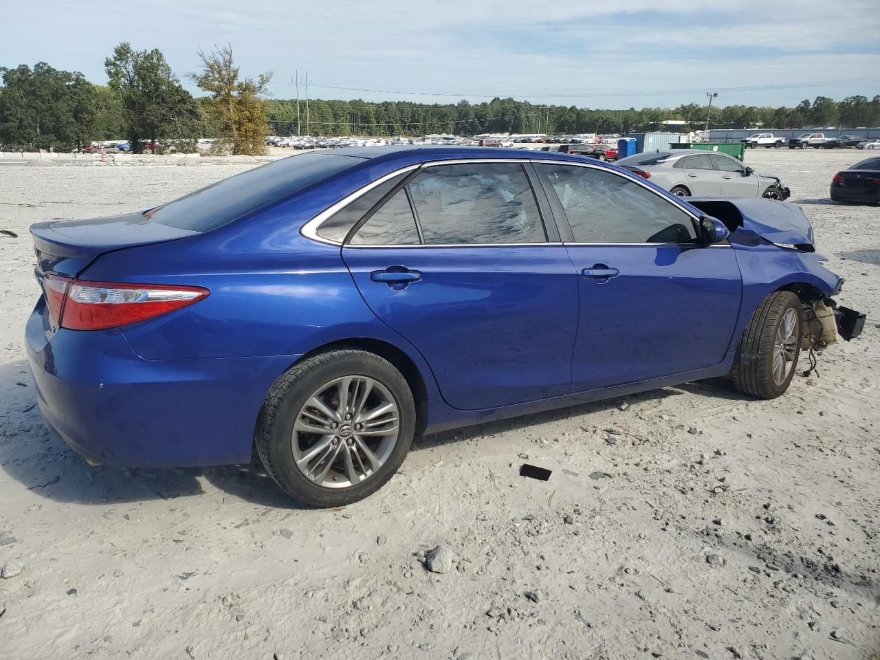 2016 TOYOTA CAMRY