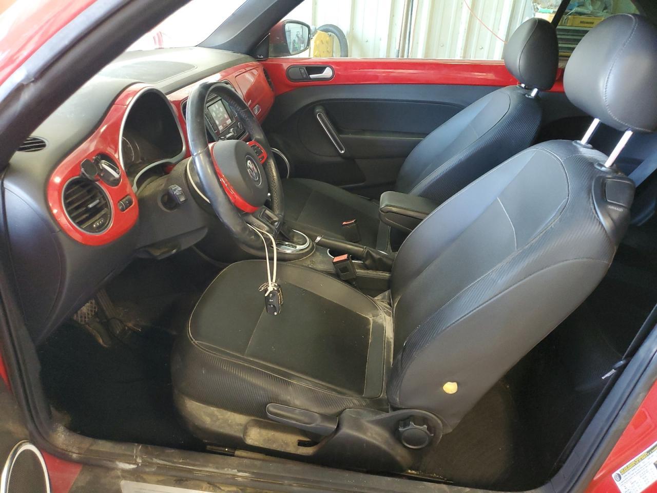 2013 VOLKSWAGEN Beetle