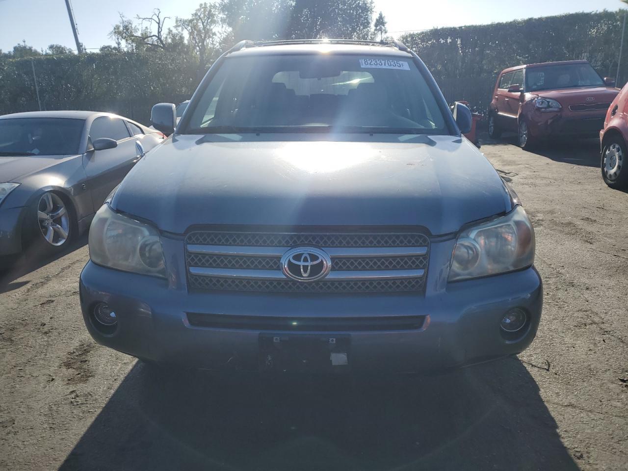 2006 TOYOTA HIGHLANDER