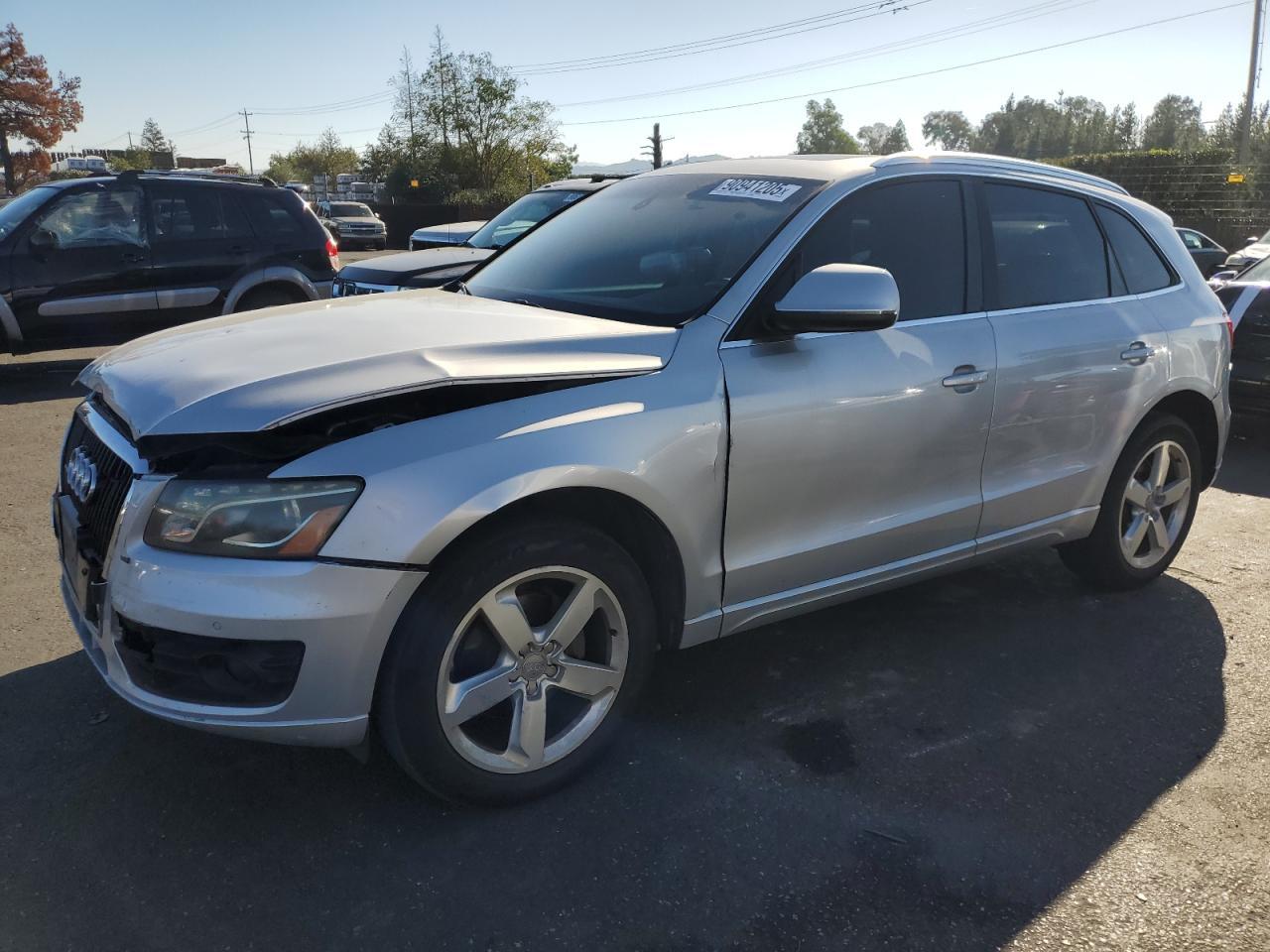 2010 AUDI Q5