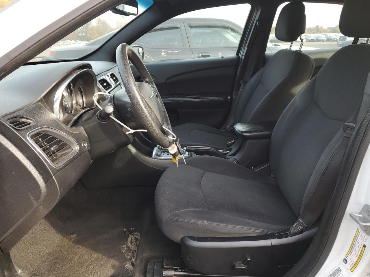 2013 CHRYSLER 200