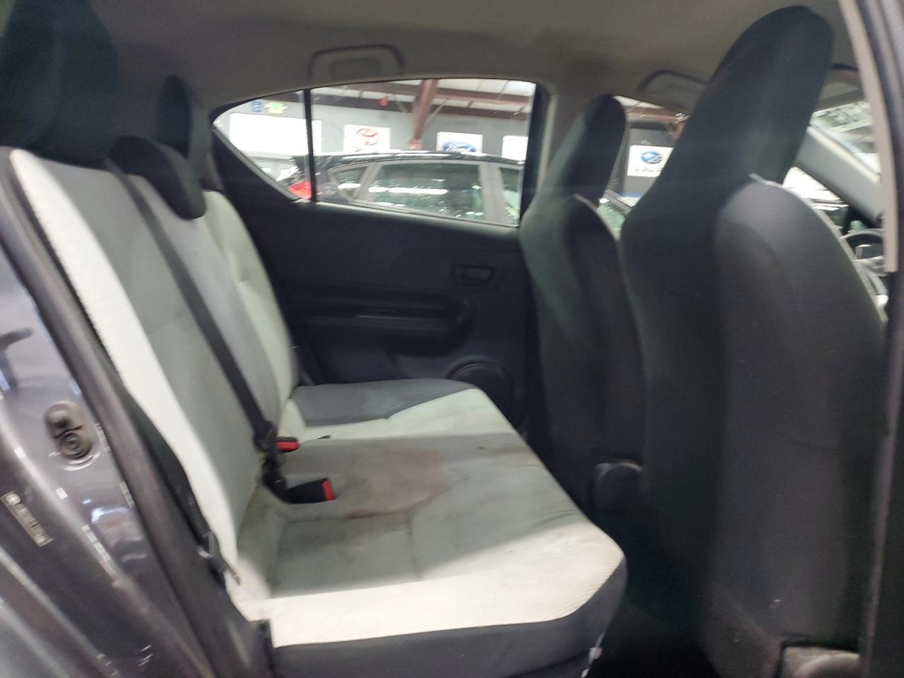 2015 TOYOTA Prius c