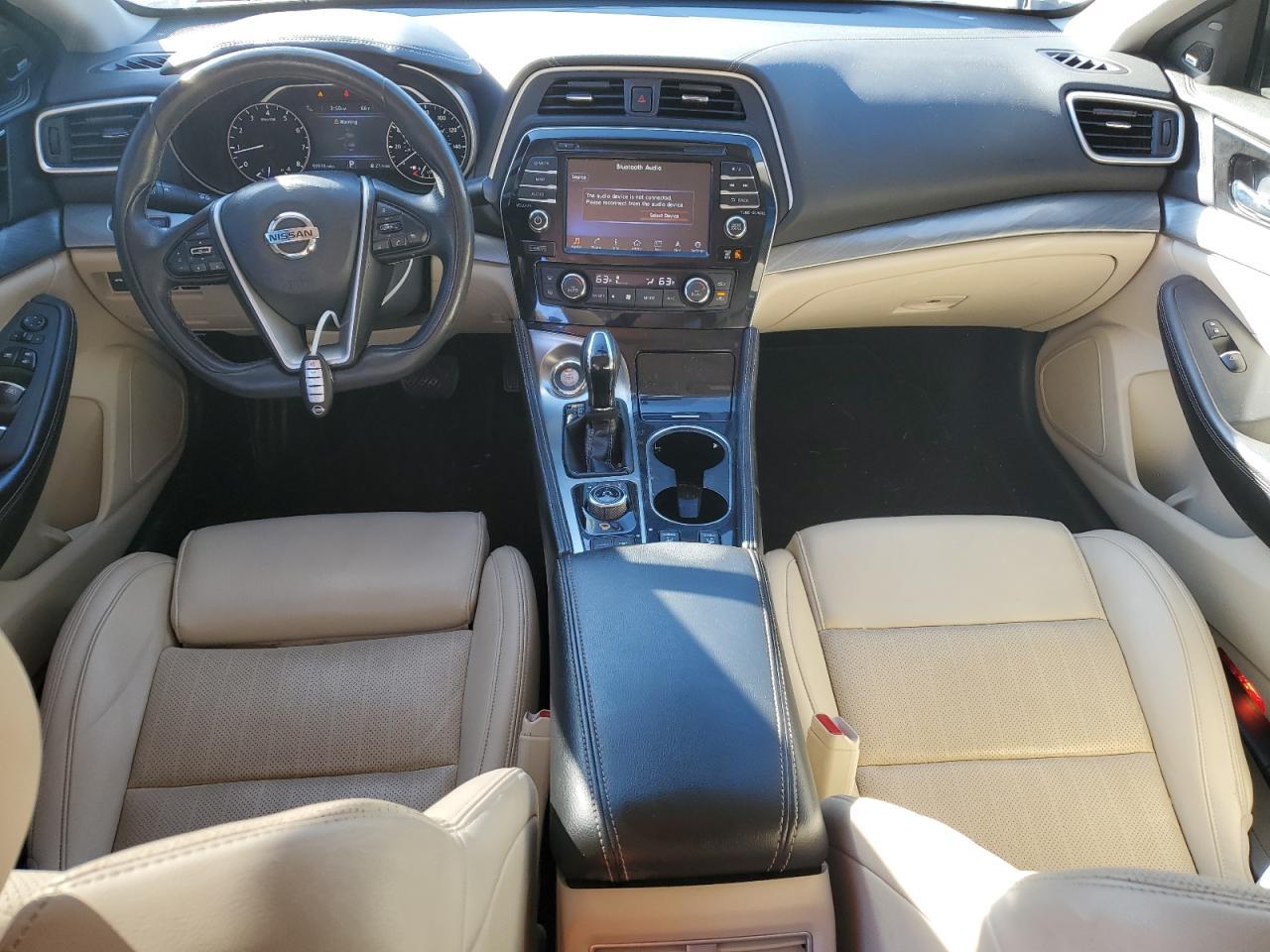 2017 NISSAN Maxima