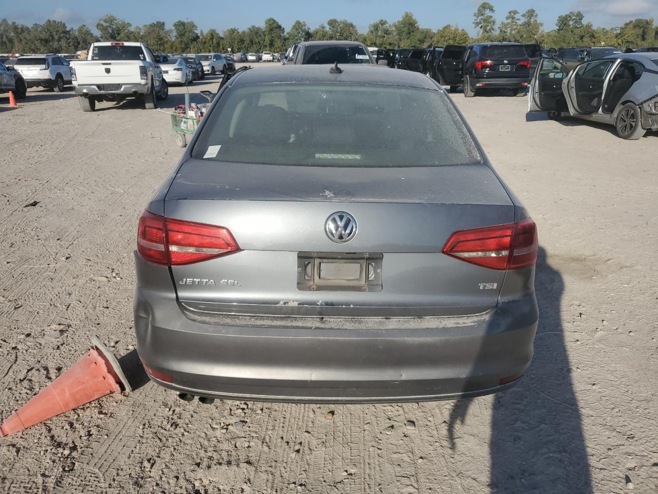 2015 VOLKSWAGEN JETTA