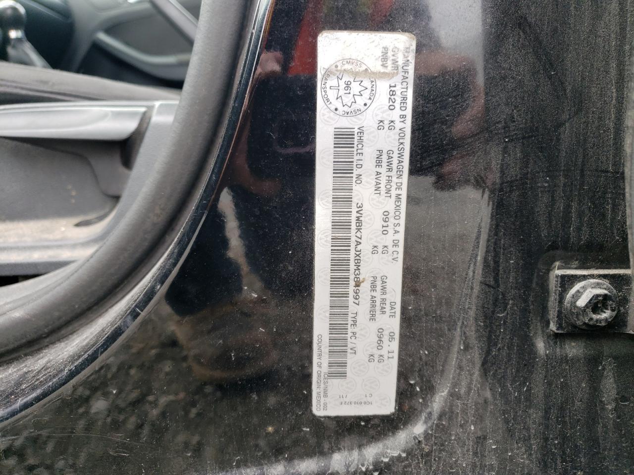 2011 VOLKSWAGEN JETTA
