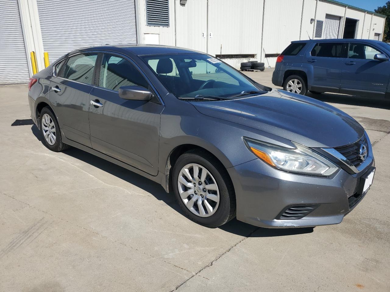 2017 NISSAN ALTIMA