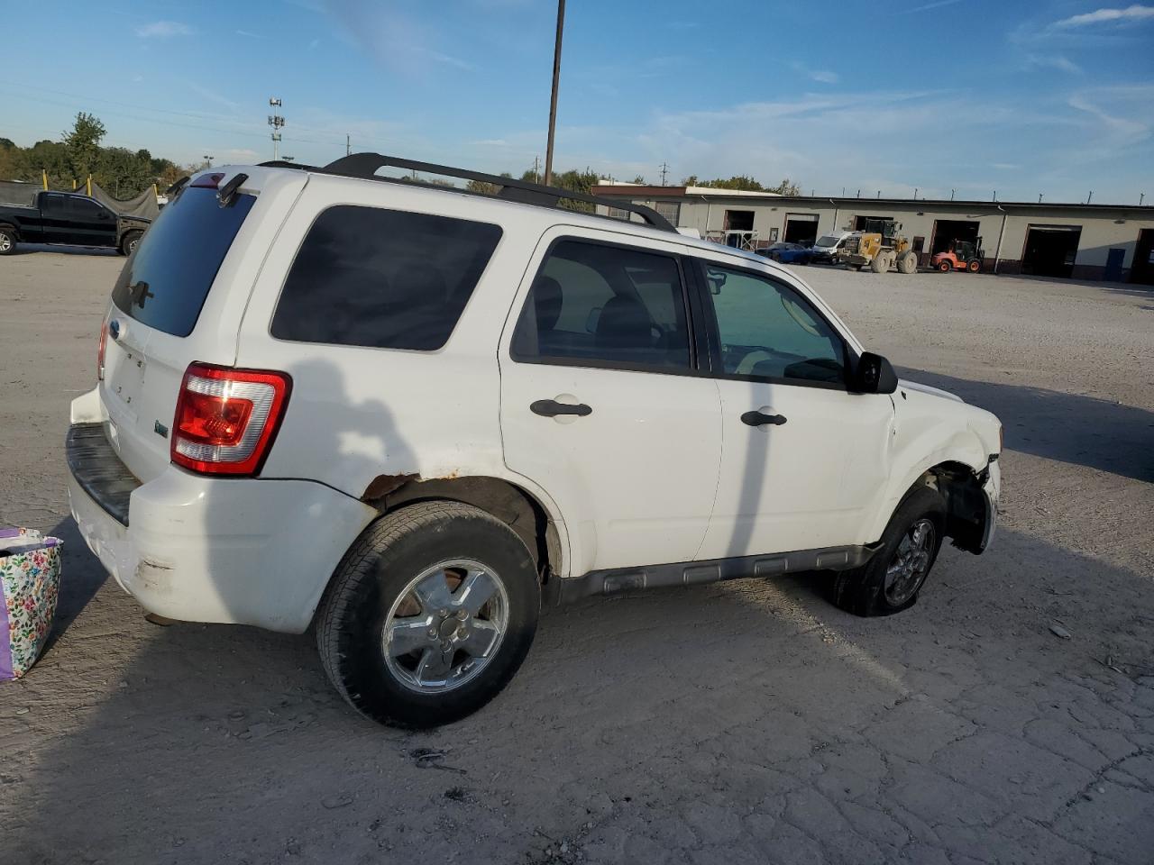 2010 FORD ESCAPE