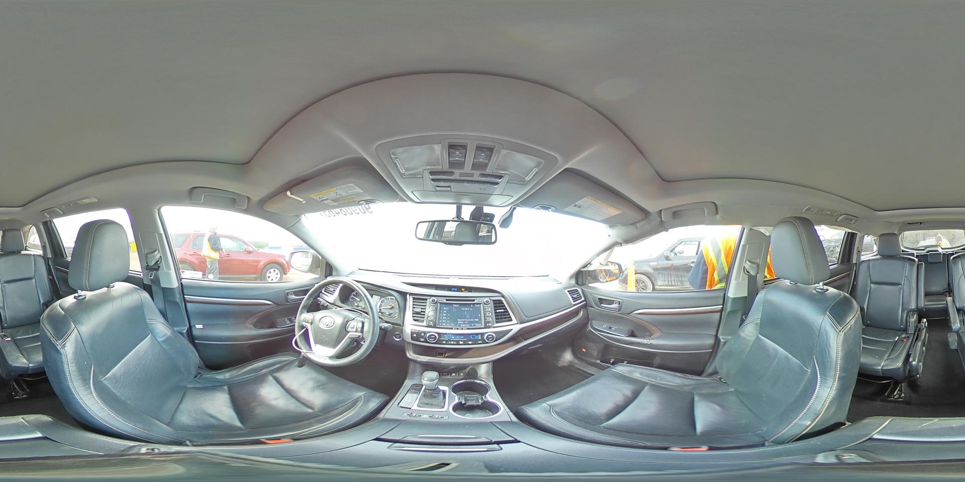 2016 TOYOTA HIGHLANDER