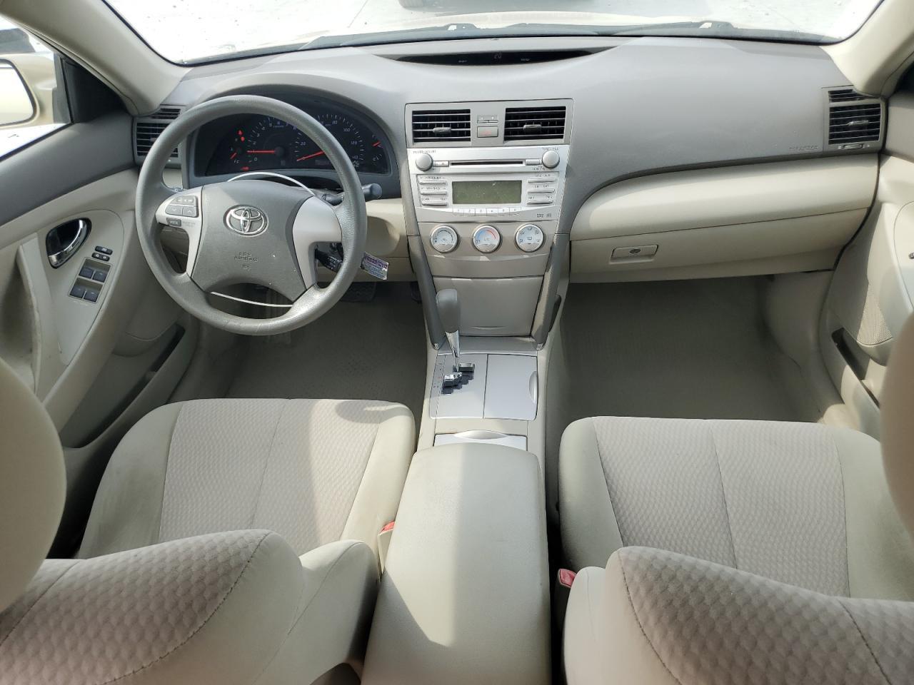 2011 TOYOTA CAMRY