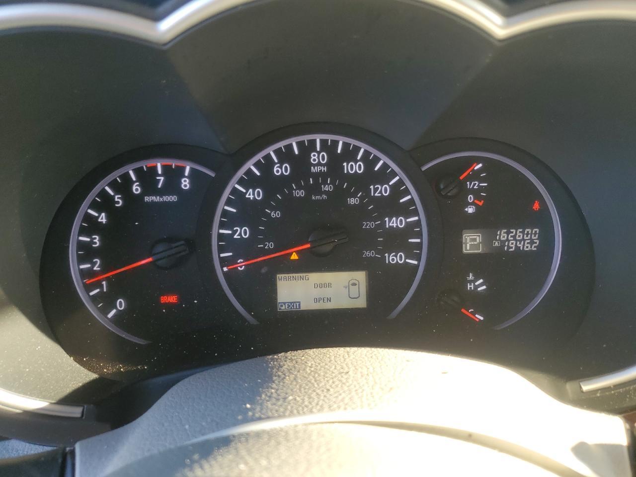 2011 NISSAN Quest