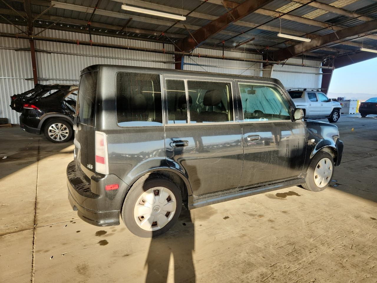 2006 TOYOTA SCION