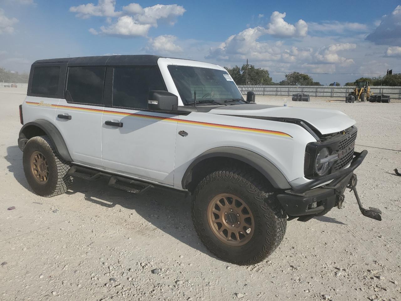 2023 FORD Bronco