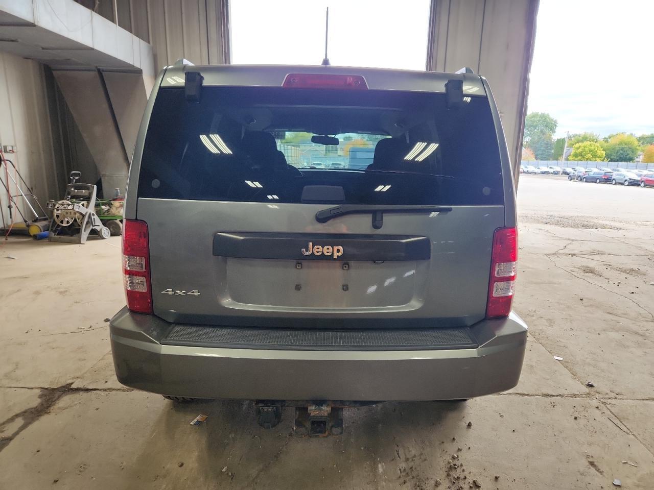 2012 JEEP Liberty