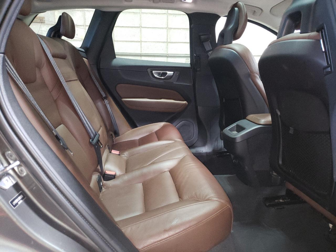 2018 VOLVO XC60