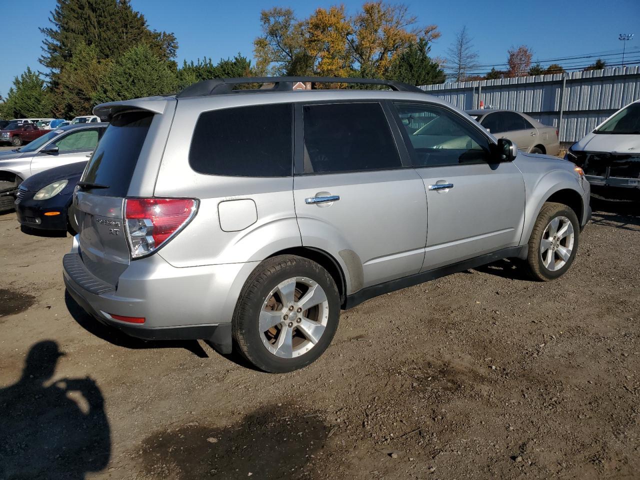 2010 SUBARU FORESTER