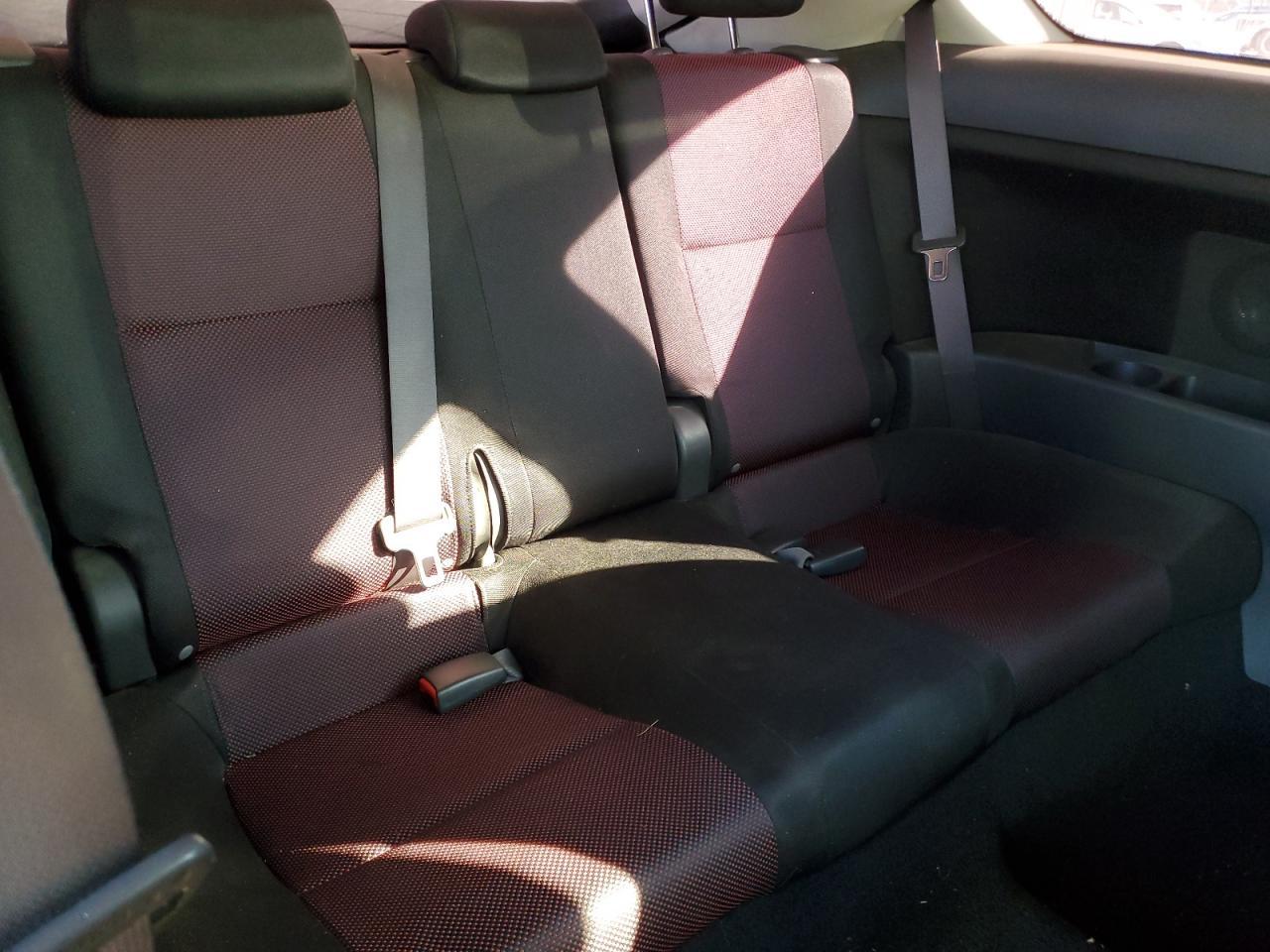 2005 TOYOTA SCION