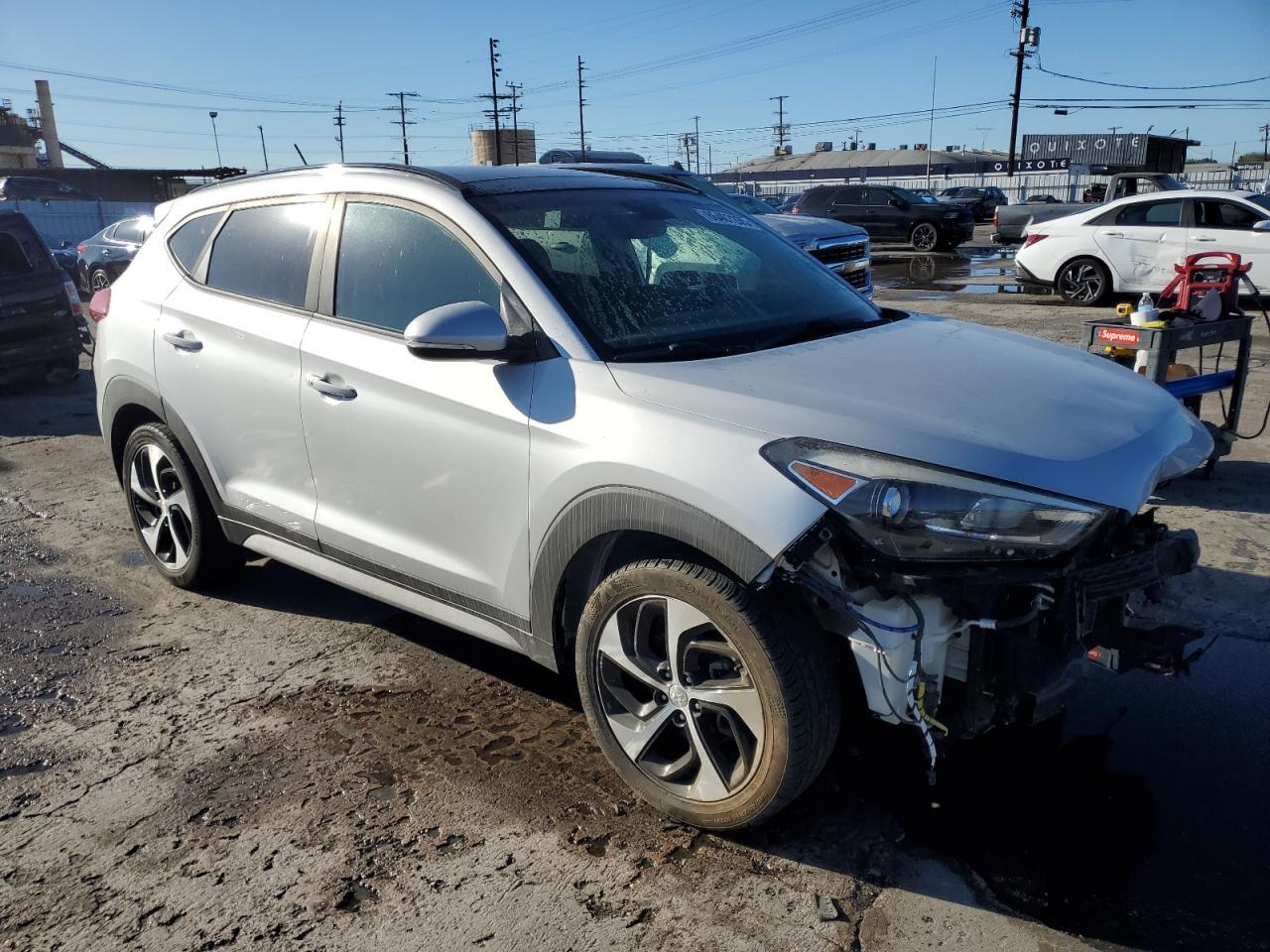 2017 HYUNDAI TUCSON