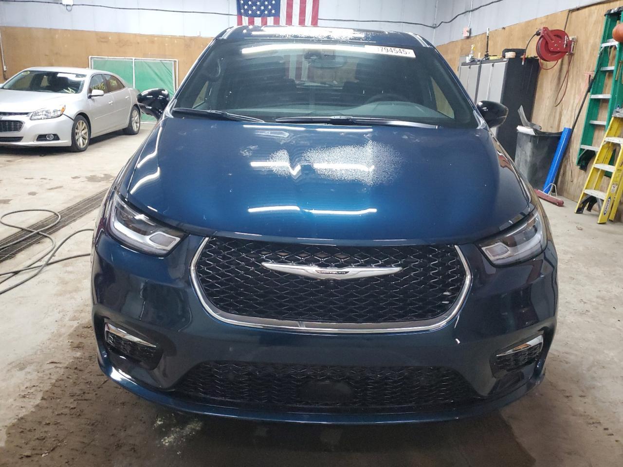 2025 CHRYSLER Pacifica