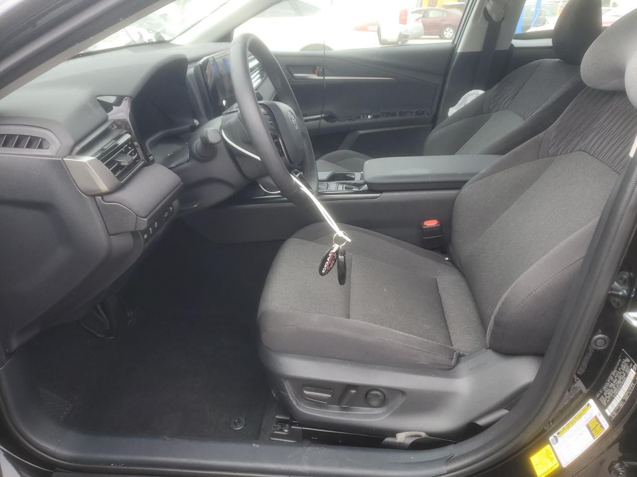 2025 TOYOTA CAMRY