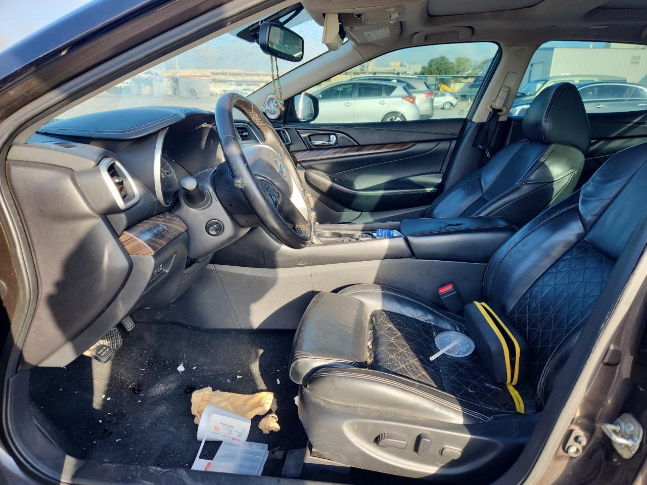 2016 NISSAN Maxima