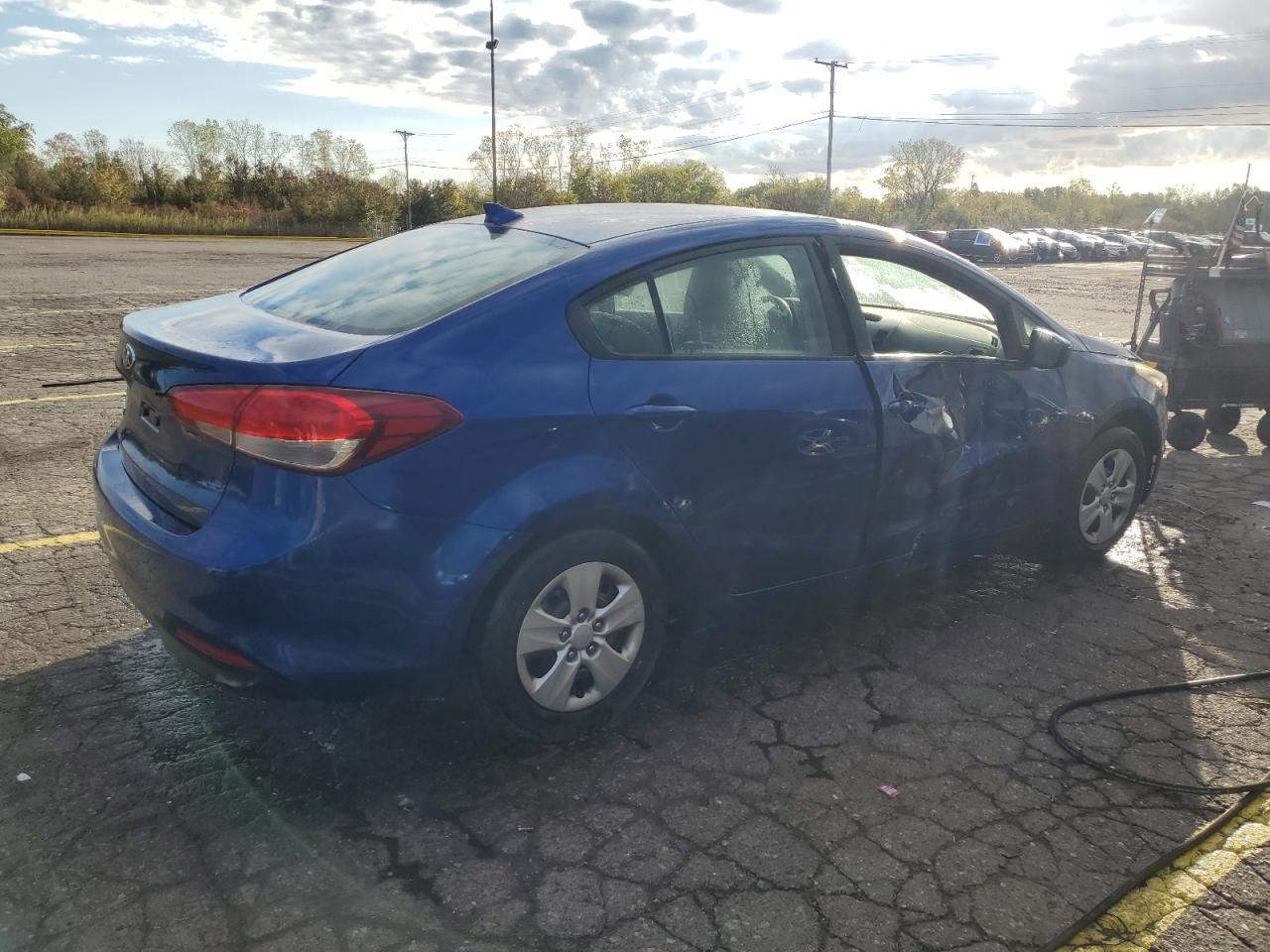 2017 KIA FORTE