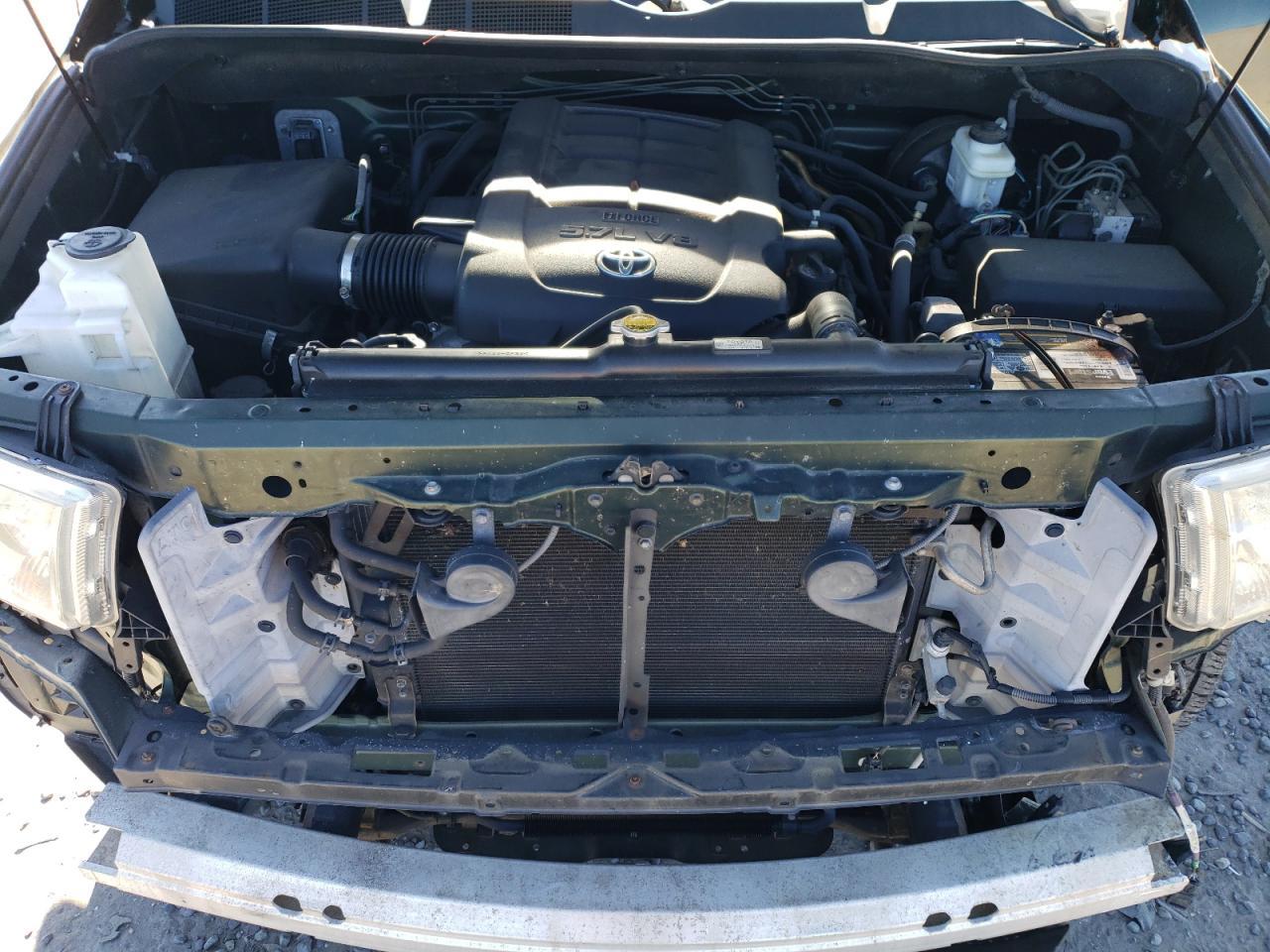 2011 TOYOTA TUNDRA